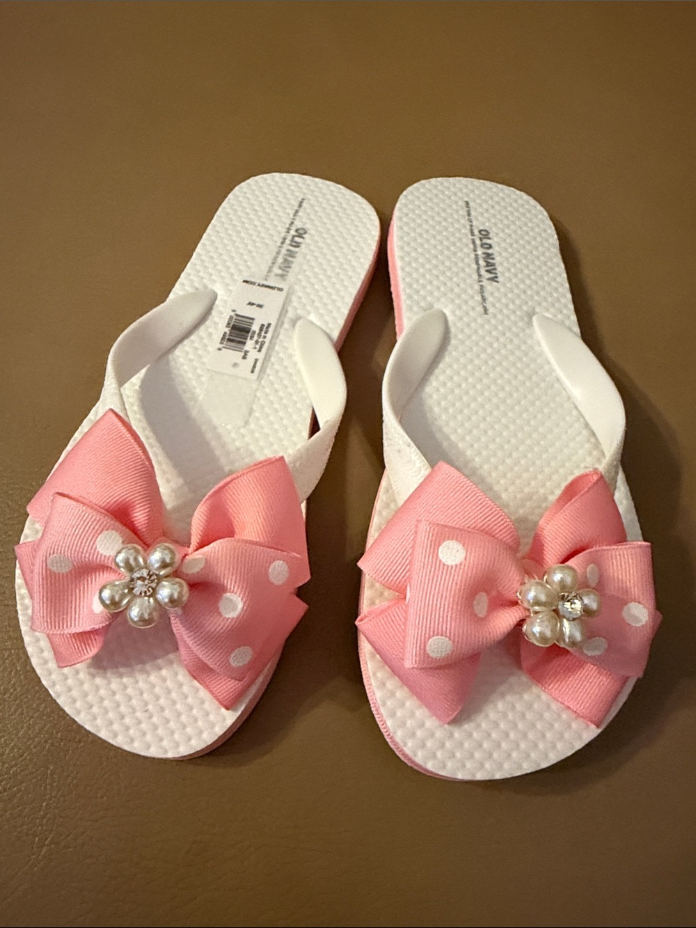 Old Navy White and Pink Polka Dot Bow Flip Flops for Kids